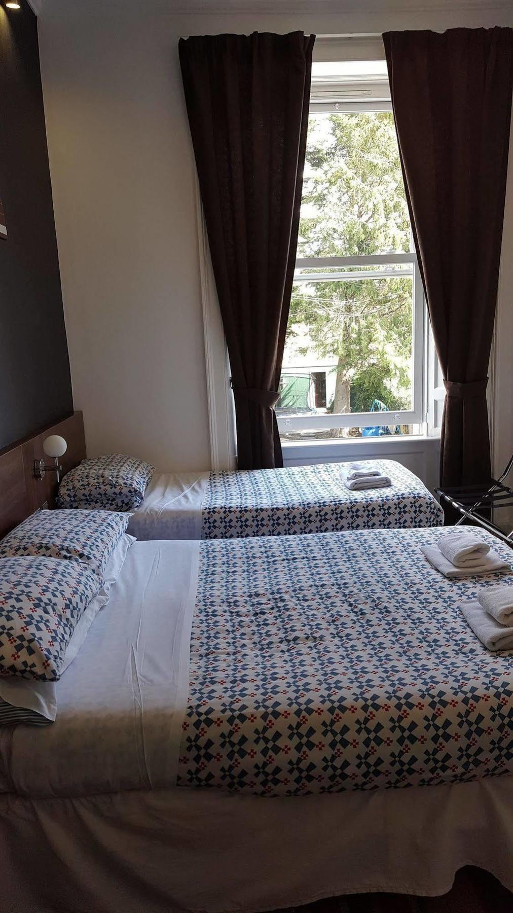 Cherry Blossom Guest House Whitby Ngoại thất bức ảnh
